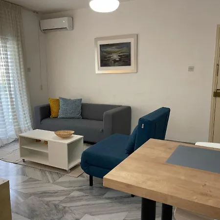Διαμέρισμα Downtown Cozy